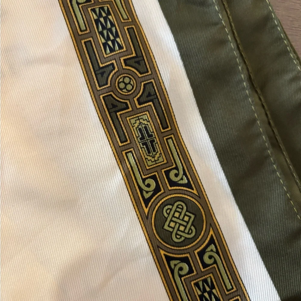 Vintage Irish Scarf with Green and Gold Design